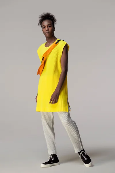 Look 3